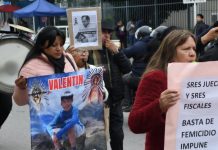 Causas sin resolver y fallas en investigaciones: salteños se manifestaron en el Poder Judicial